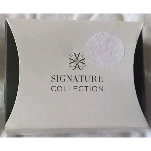 AVON Radiant Teardrop Necklace & Earring Giftset Goldtone w/Red Ruby Faux Stone - Picture 8 of 8